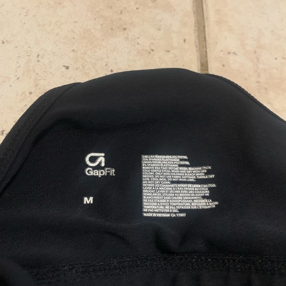 GapFit Black Racerback Sports Bra - Size M - Picture 4 of 6